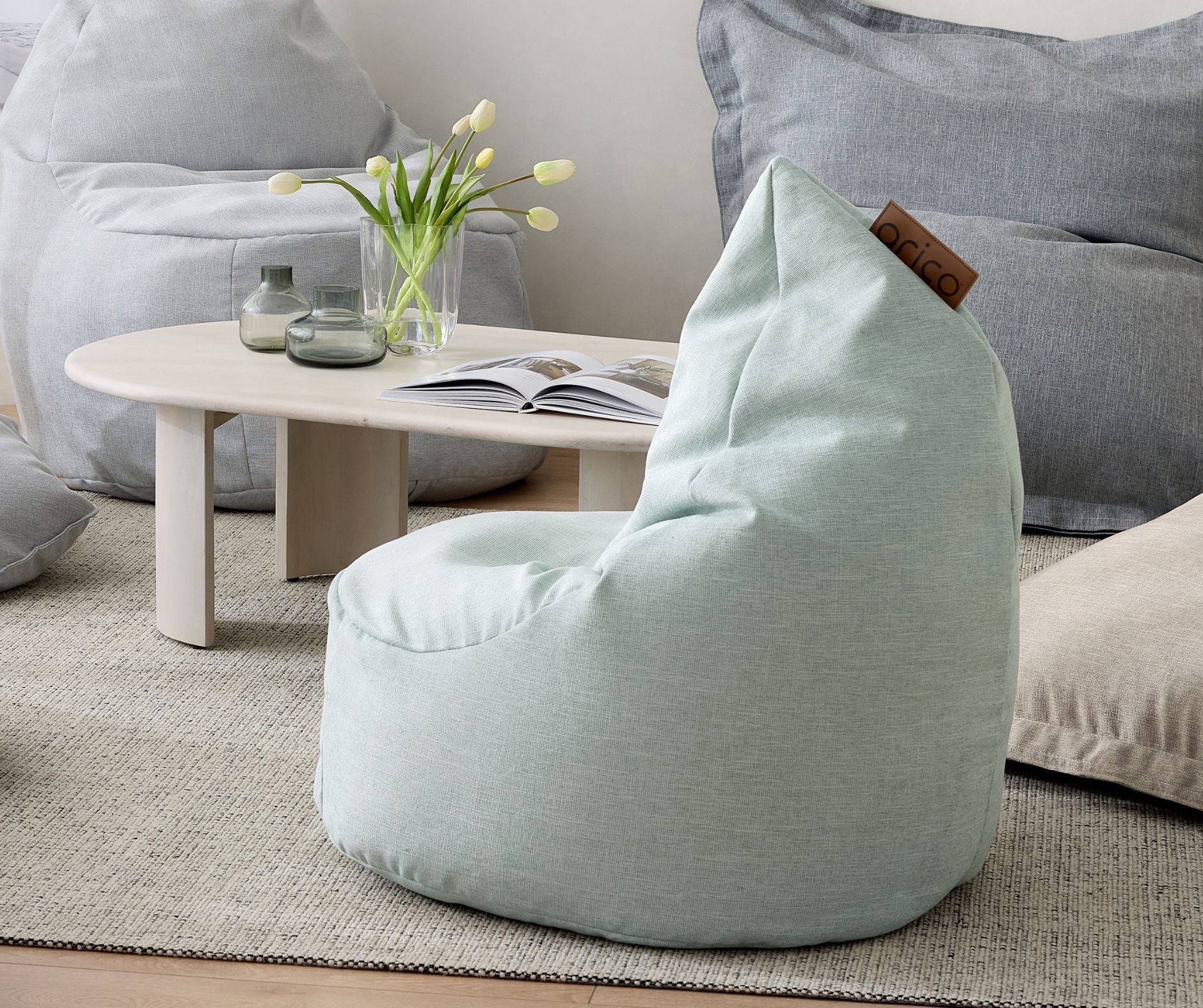 L'ergonomie au service des touts petits avec ce bean bag pour enfant ultra confortable et doux.