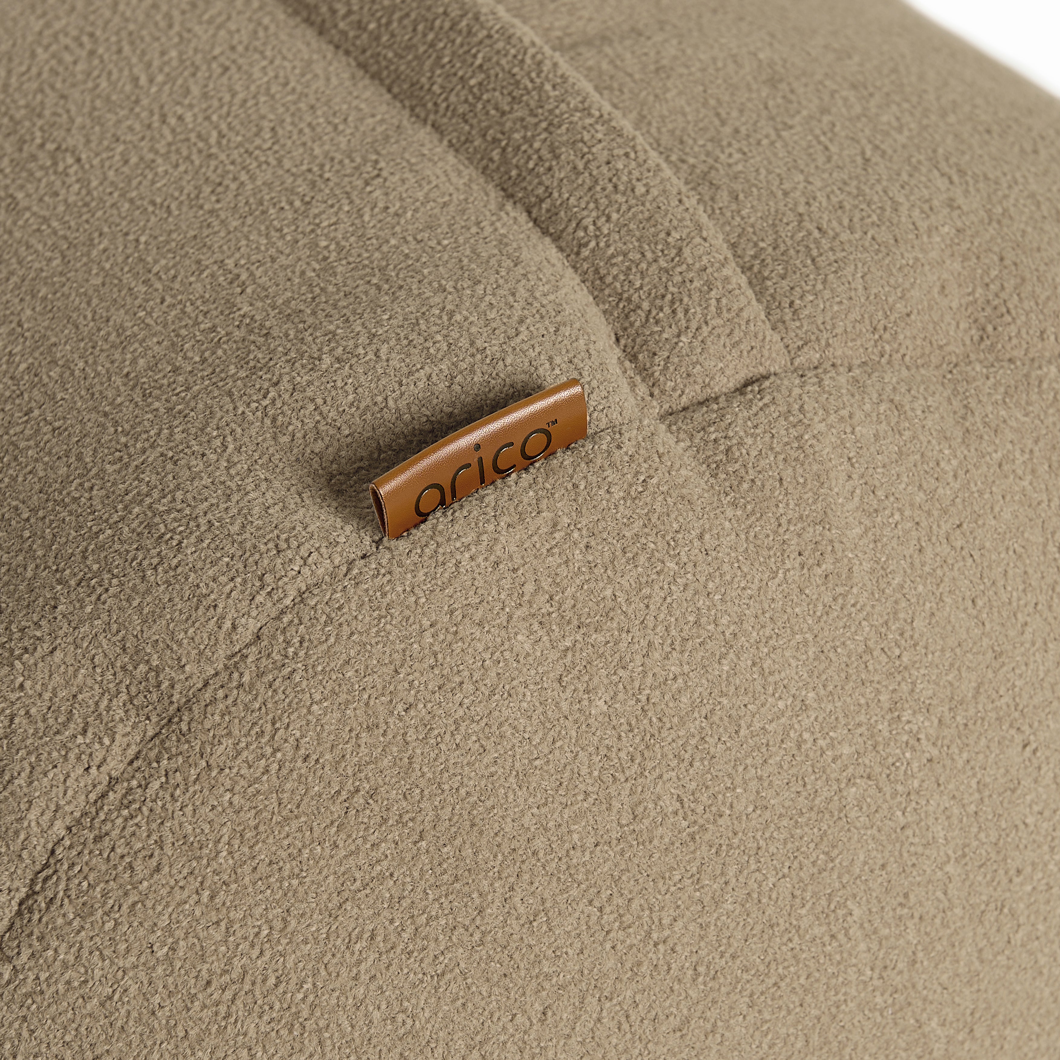 Collection Paloma de ARICO, tissu doux, fait au Canada, couleur Brun Amande